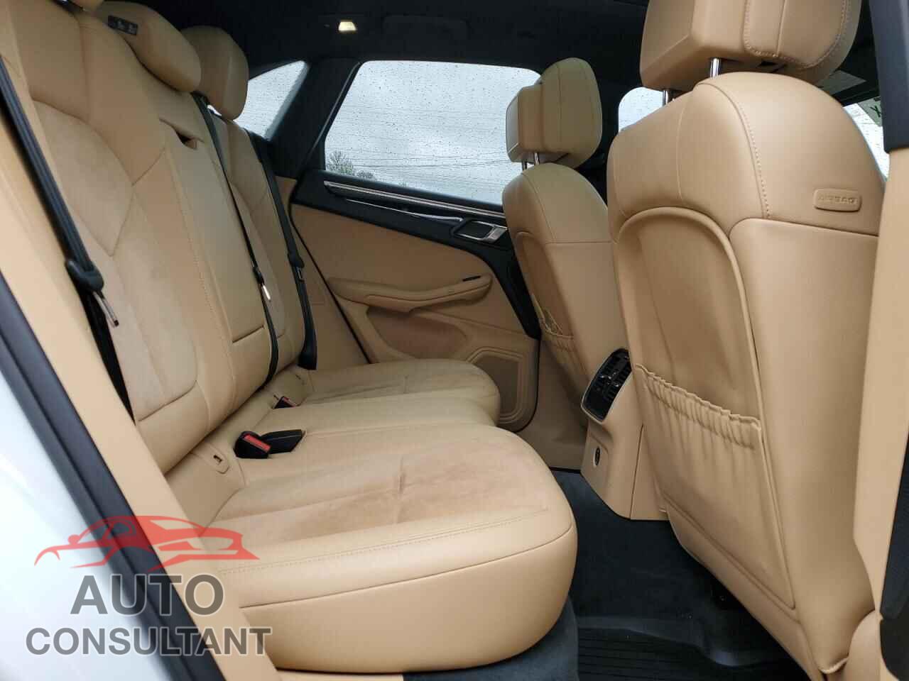 PORSCHE MACAN 2017 - WP1AA2A5XHLB03815