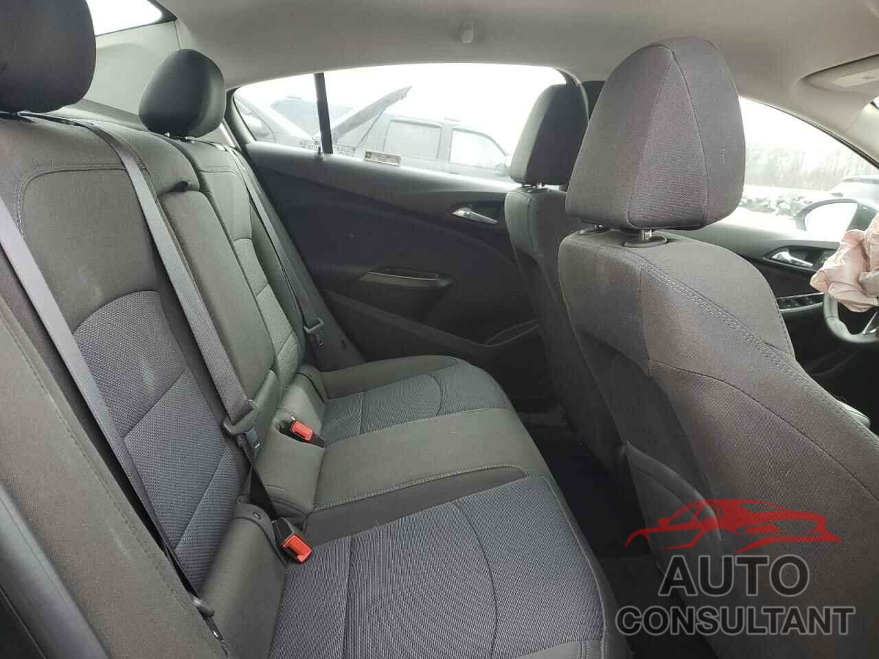 CHEVROLET CRUZE 2017 - 1G1BE5SM7H7277828