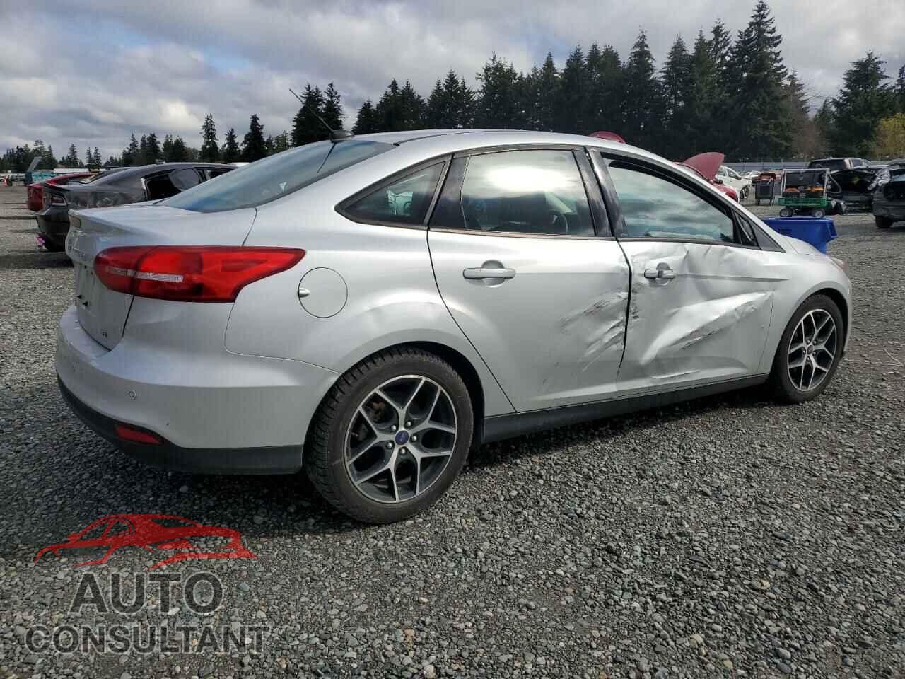 FORD FOCUS 2017 - 1FADP3H28HL256455
