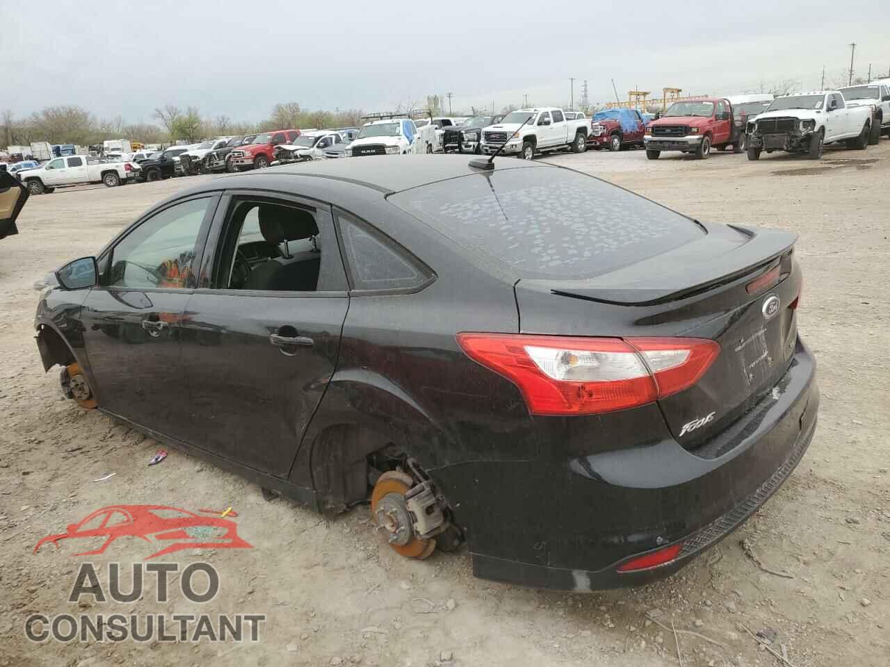 FORD FOCUS 2012 - 1FAHP3F27CL400610