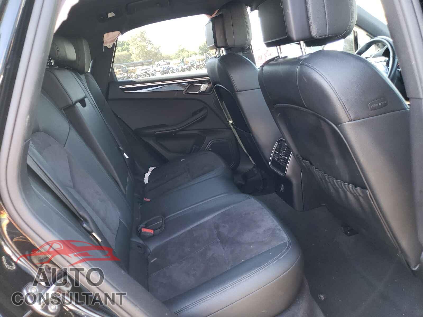 PORSCHE MACAN 2018 - WP1AA2A52JLB21120