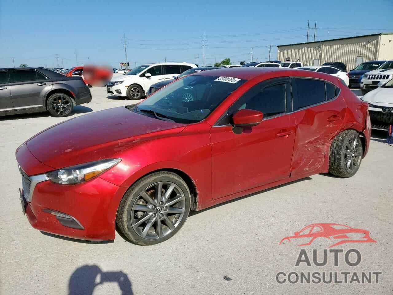 MAZDA 3 2018 - 3MZBN1L38JM184671