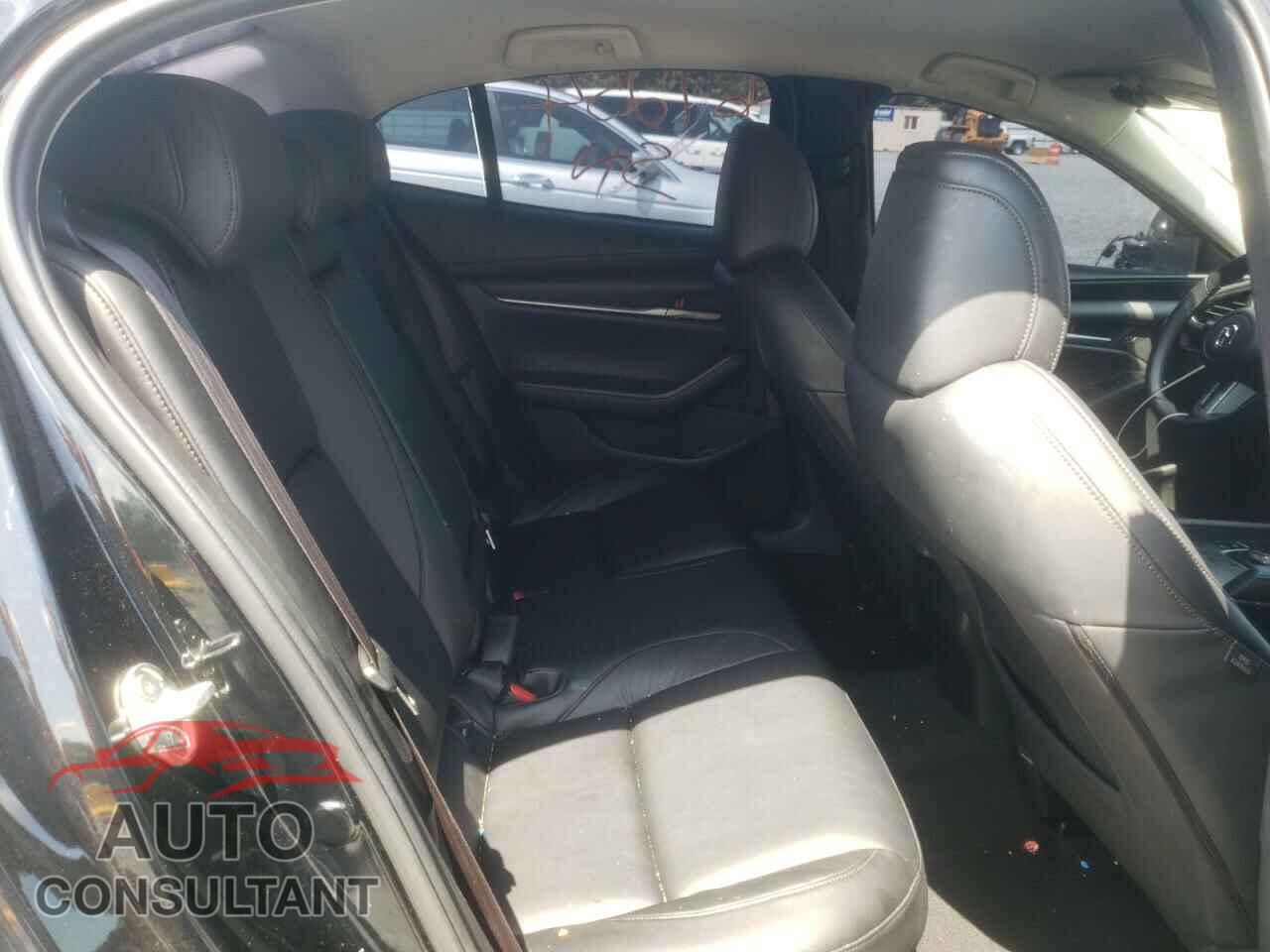 MAZDA 3 2021 - JM1BPABL4M1324389