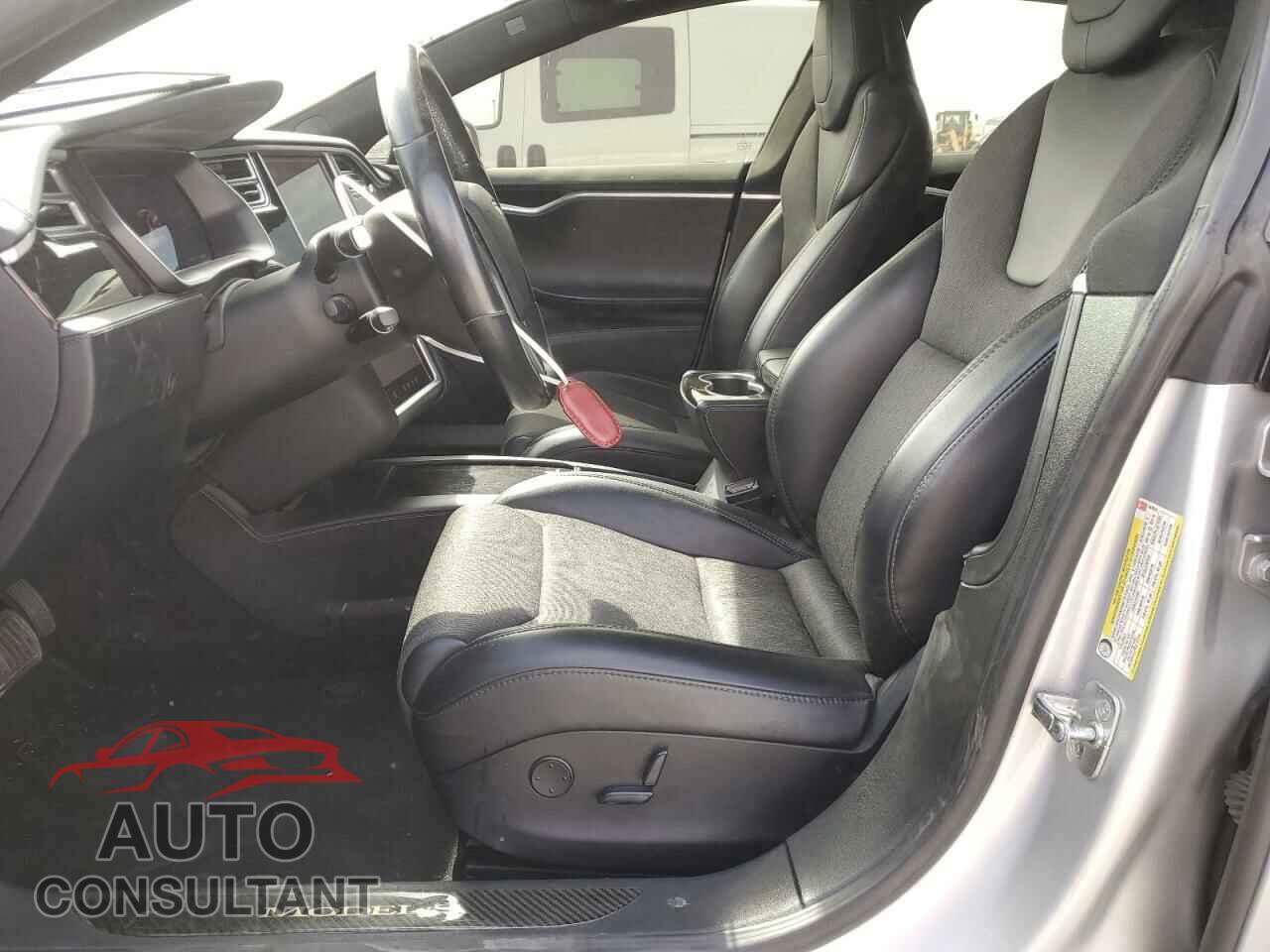 TESLA MODEL S 2018 - 5YJSA1E20JF247074