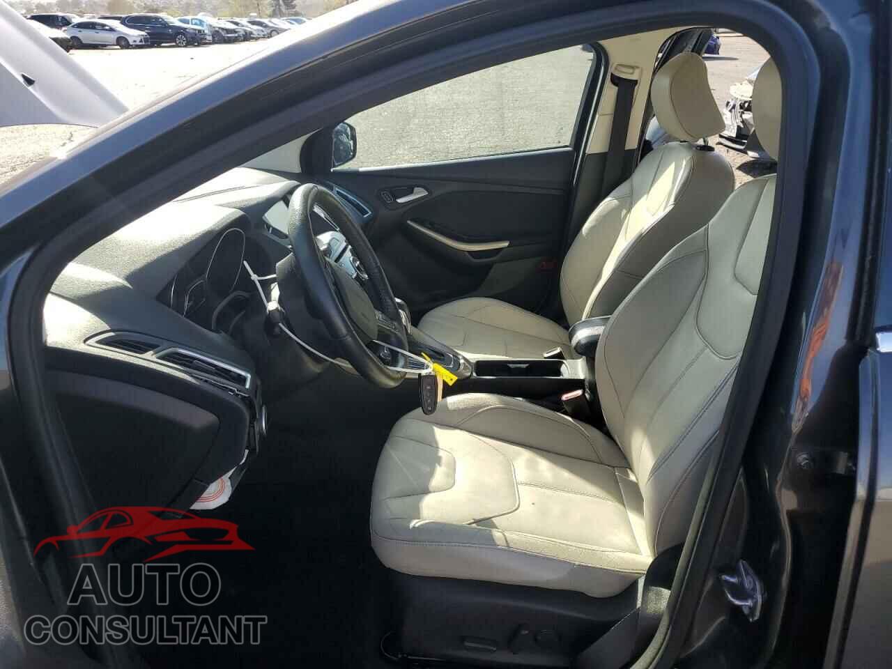 FORD FOCUS 2015 - 1FADP3J20FL322228