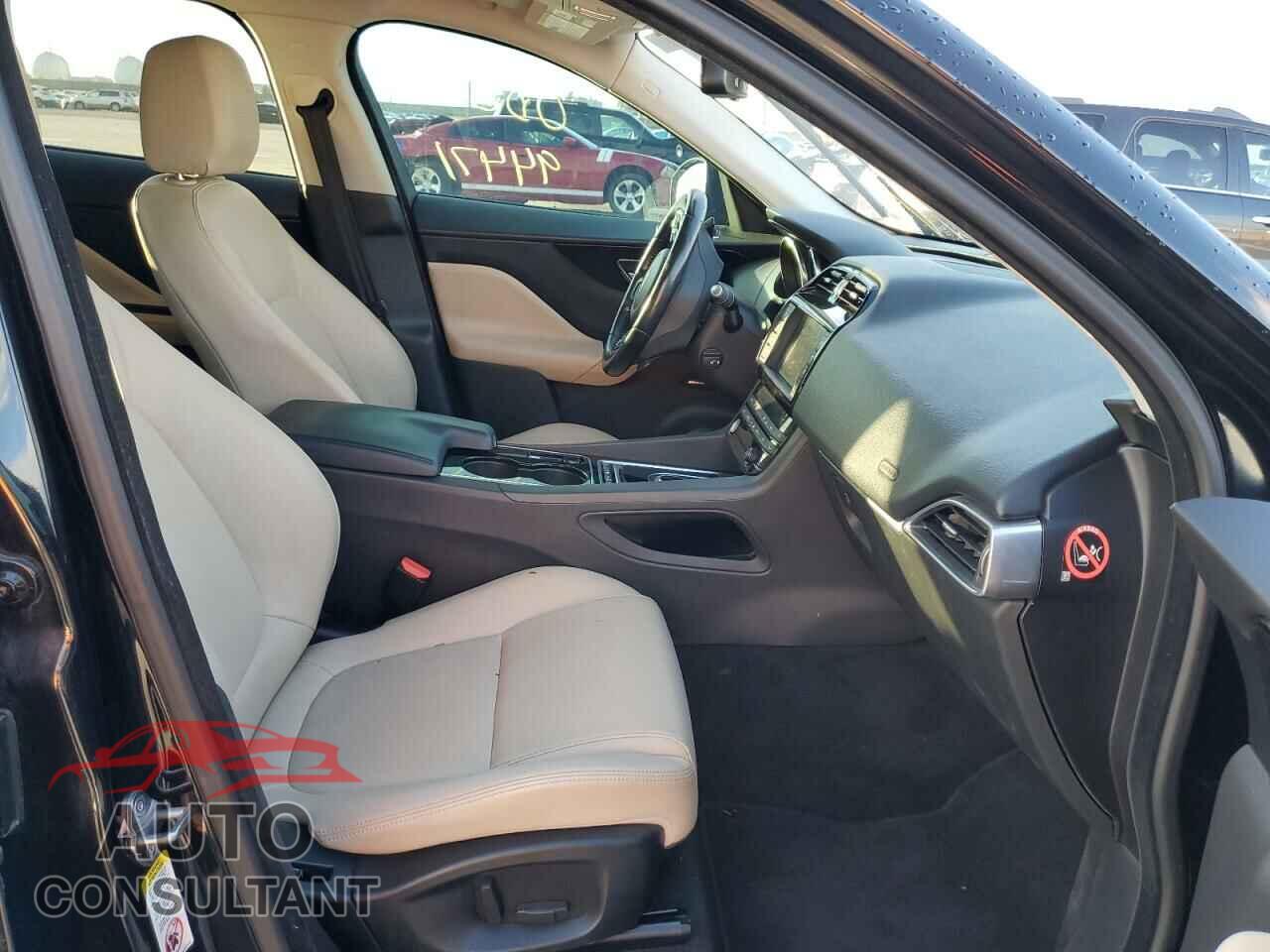 JAGUAR F-PACE 2017 - SADCJ2BV1HA049510