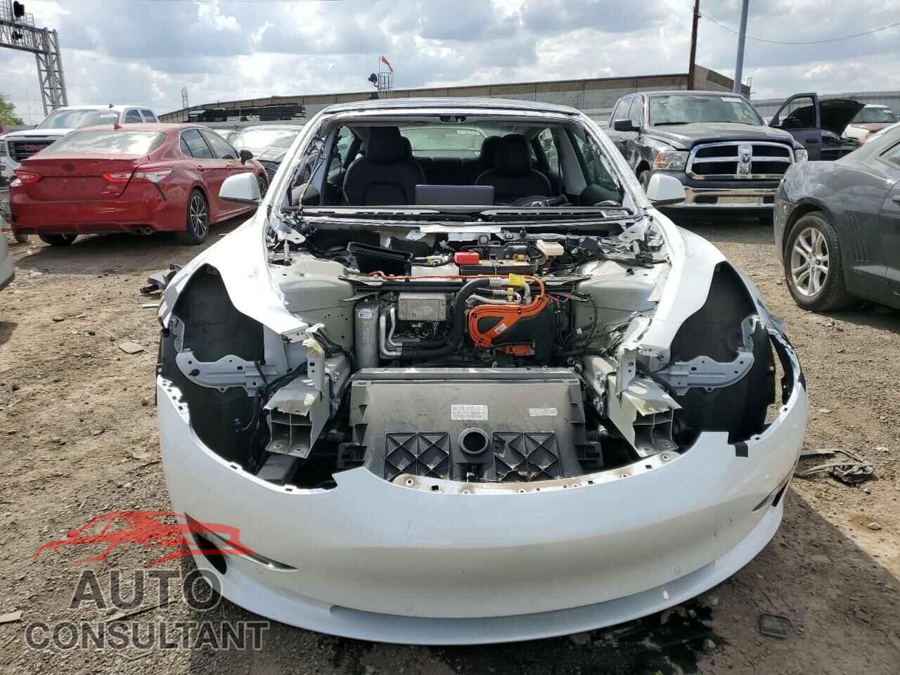 TESLA MODEL 3 2021 - 5YJ3E1EB9MF060929