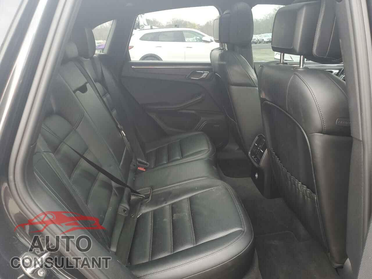 PORSCHE MACAN 2017 - WP1AG2A55HLB50104