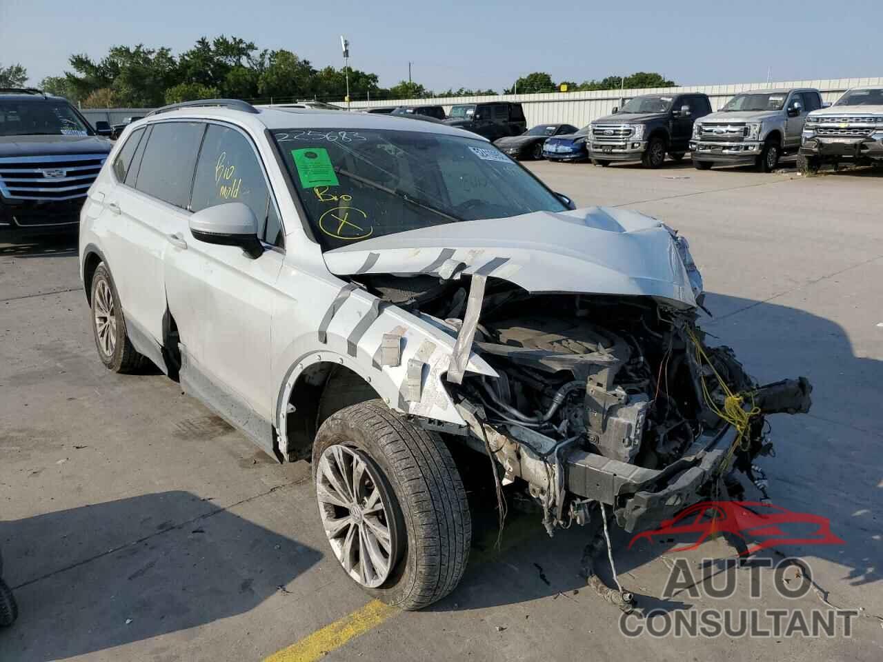 VOLKSWAGEN TIGUAN 2018 - 3VV3B7AX8JM039592