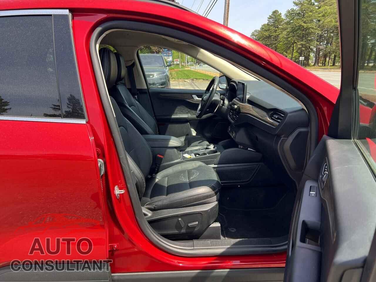 FORD ESCAPE 2020 - 1FMCU0DZXLUA46311