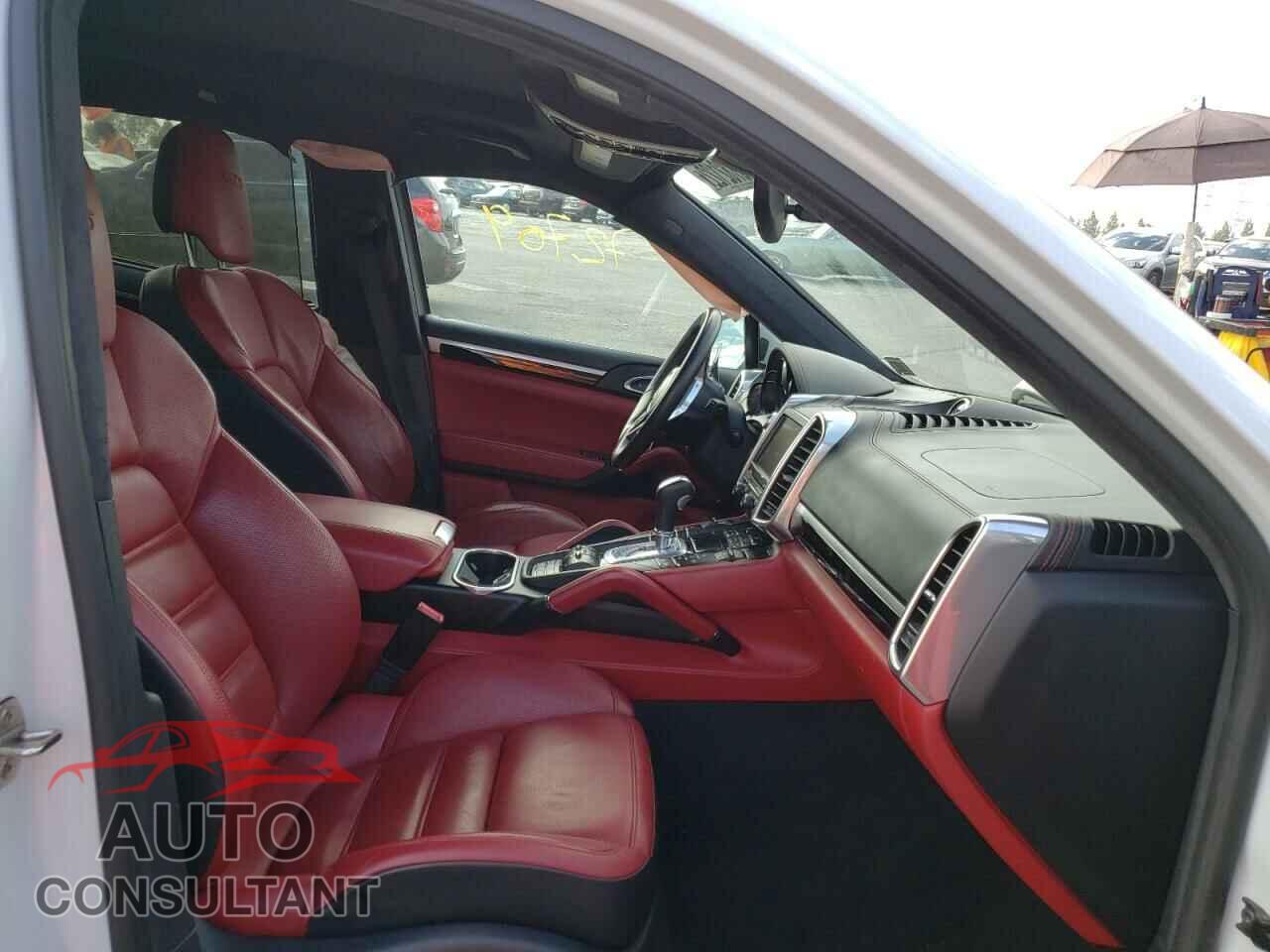 PORSCHE CAYENNE 2016 - WP1AD2A22GLA77657