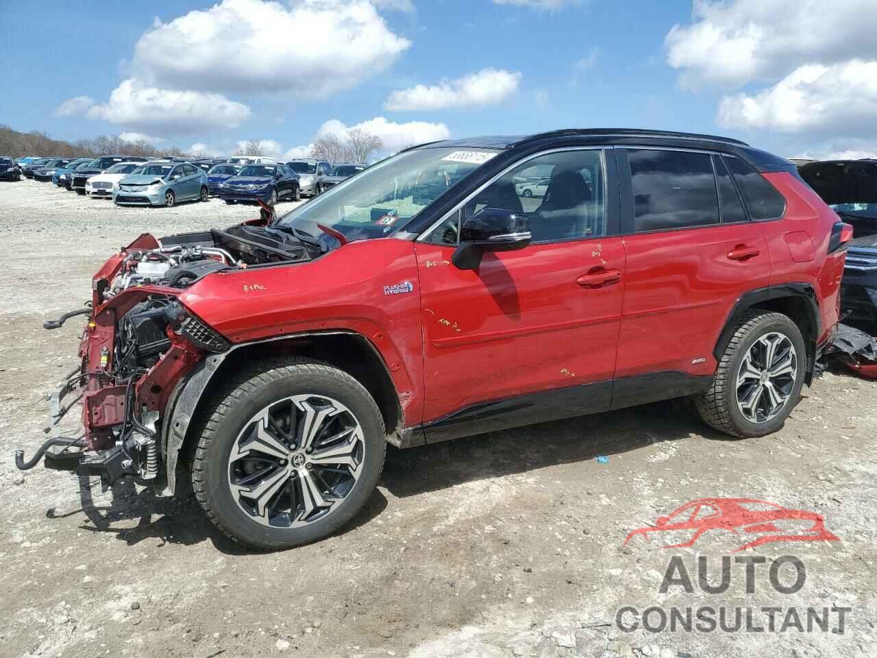 TOYOTA RAV4 2022 - JTMEB3FV0ND105884