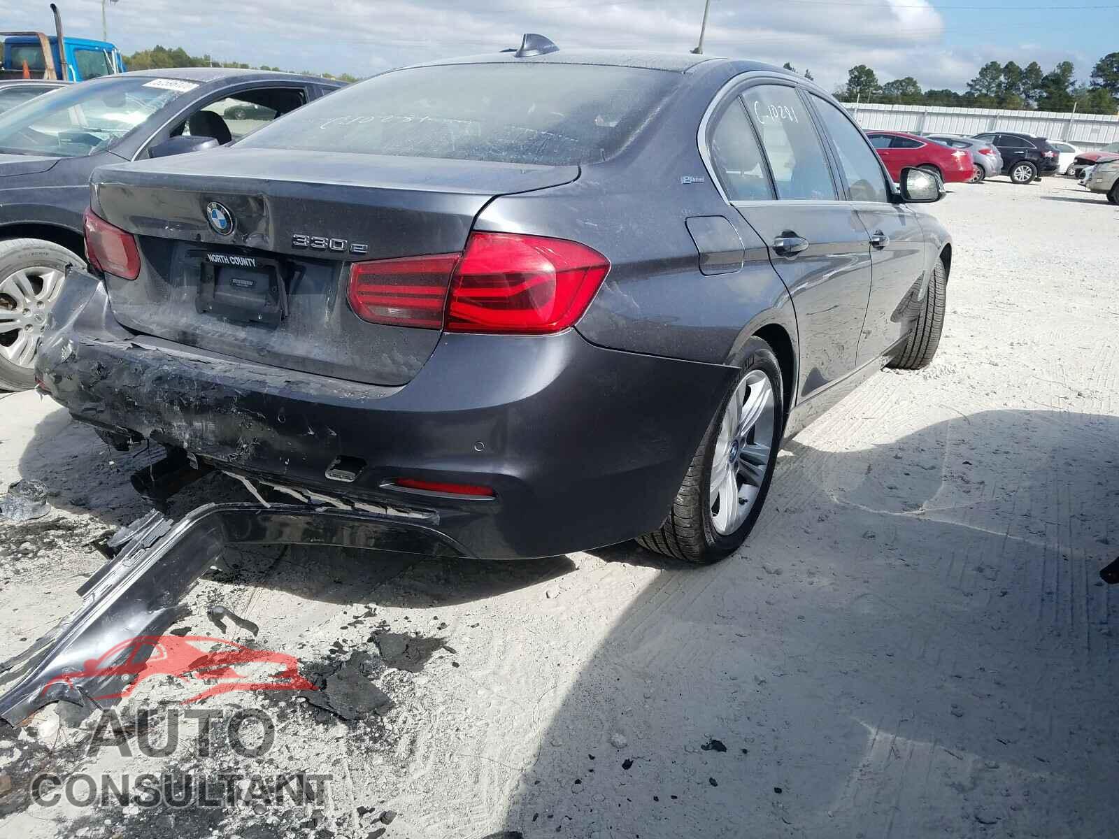 BMW 3 SERIES 2018 - WBA8E1C57JA178496