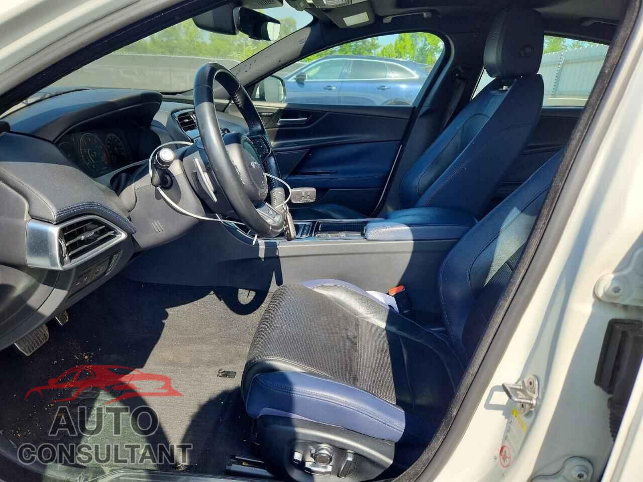 JAGUAR XE 2019 - SAJAG4FV7KCP47415