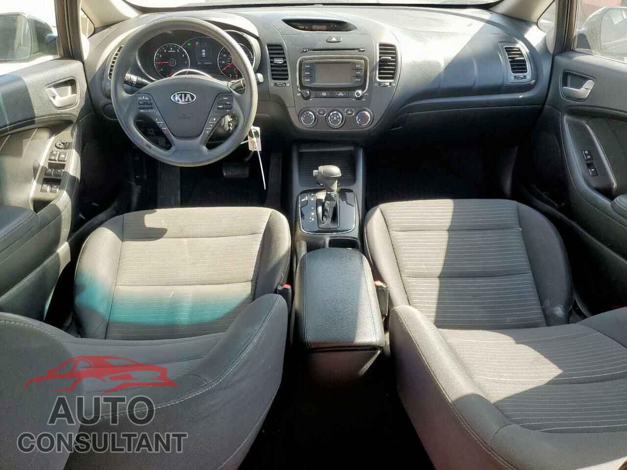 KIA FORTE 2017 - 3KPFL4A74HE014569