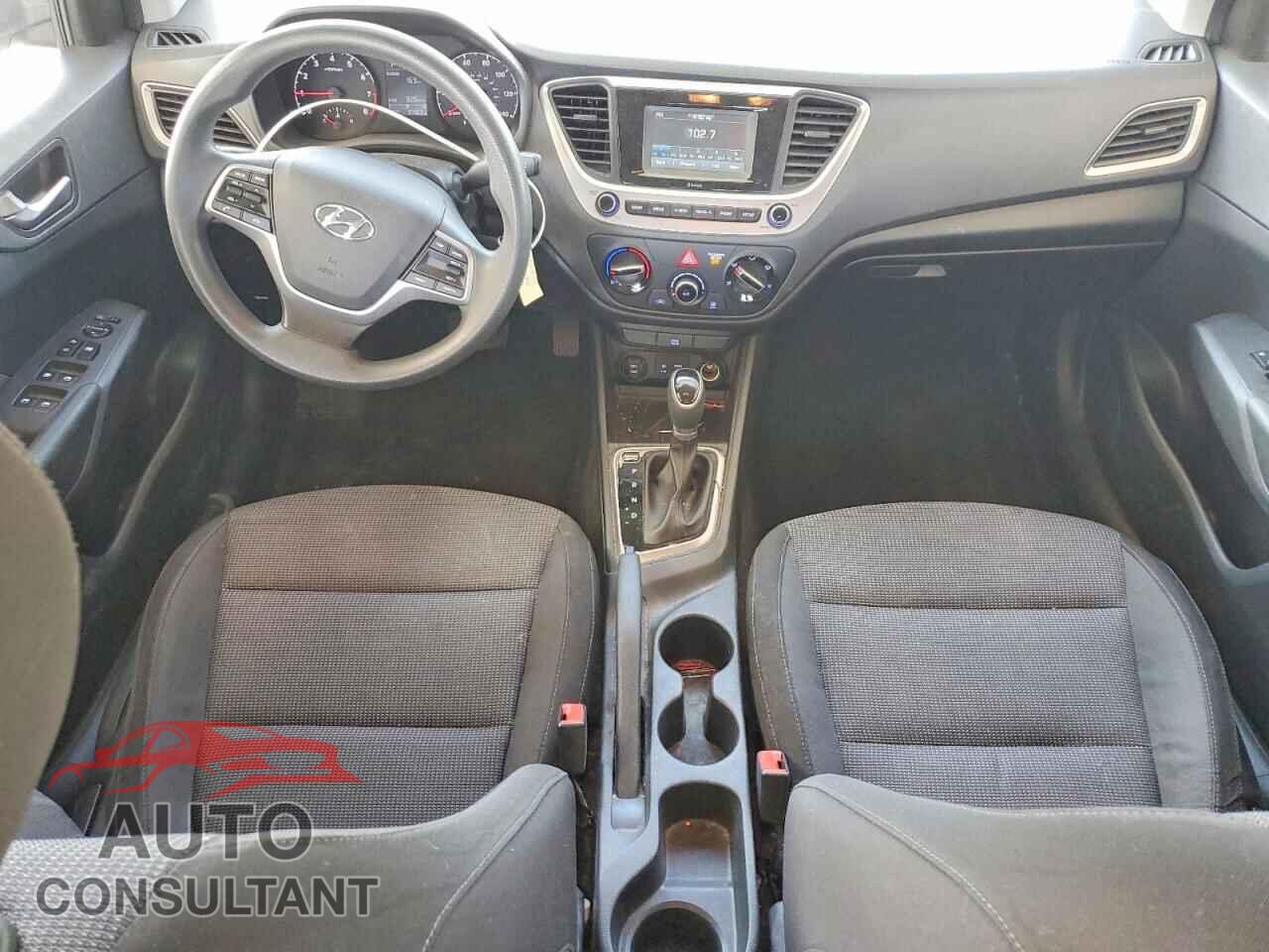 HYUNDAI ACCENT 2018 - 3KPC24A38JE008413