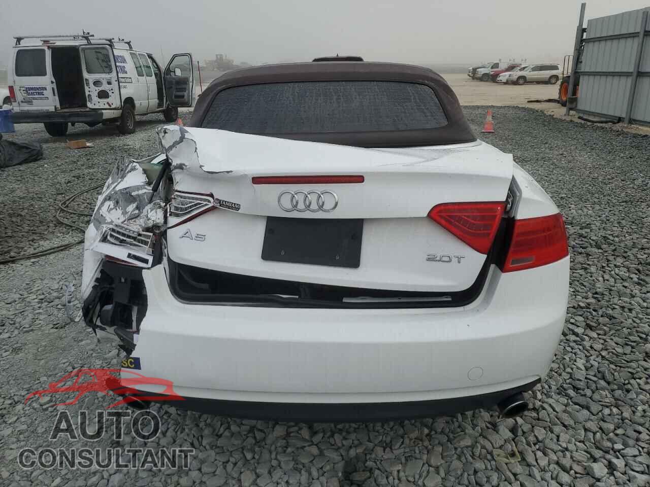 AUDI A5 2013 - WAUAFAFH3DN016088