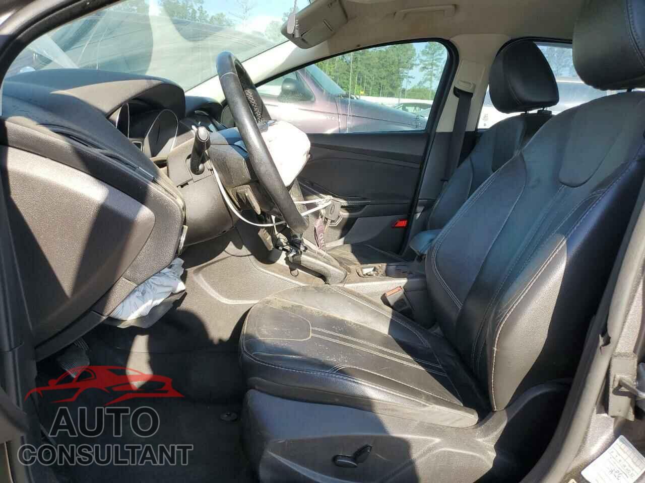 FORD FOCUS 2014 - 1FADP3K28EL231527