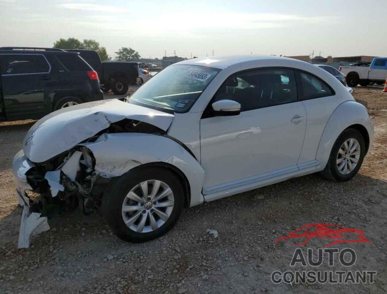 VOLKSWAGEN BEETLE 2019 - 3VWFD7AT6KM708931