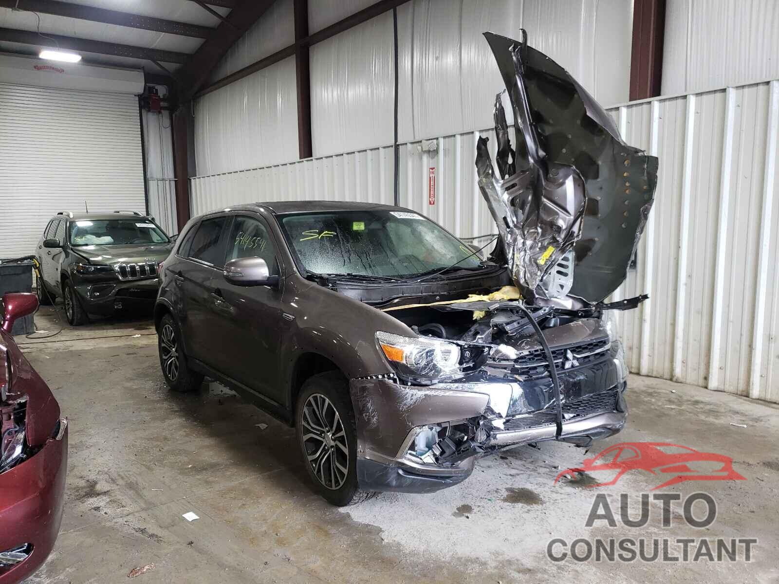 MITSUBISHI OUTLANDER 2018 - JA4AR3AU4JU016414