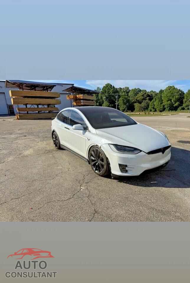 TESLA MODEL X 2018 - 5YJXCBE2XJF103330