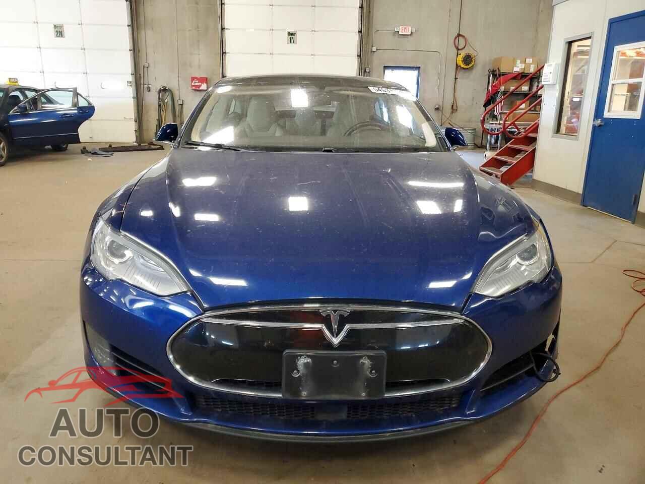 TESLA MODEL S 2015 - 5YJSA1S27FF090736
