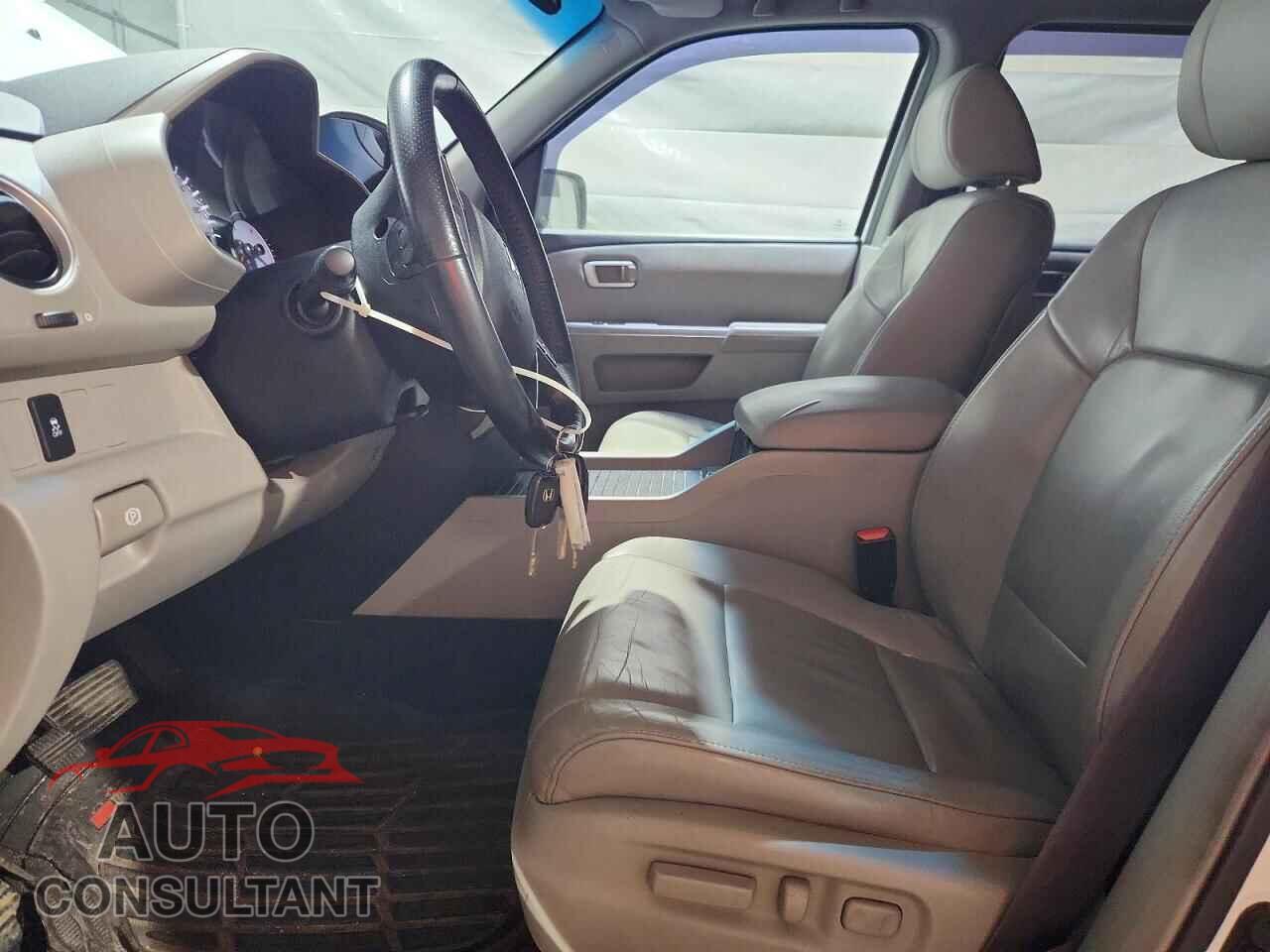 HONDA PILOT 2014 - 5FNYF4H52EB055518