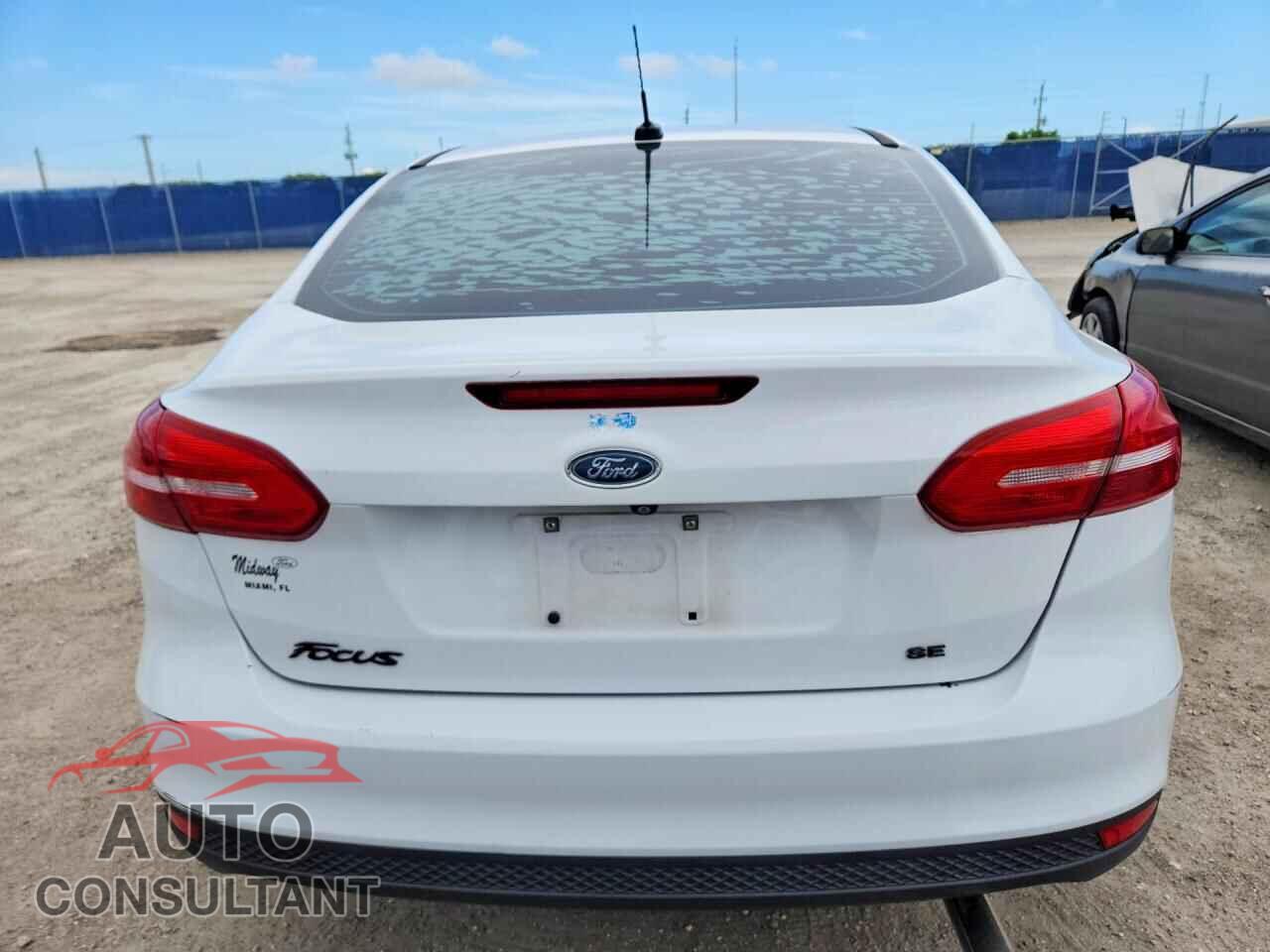 FORD FOCUS 2017 - 1FADP3F20HL275049