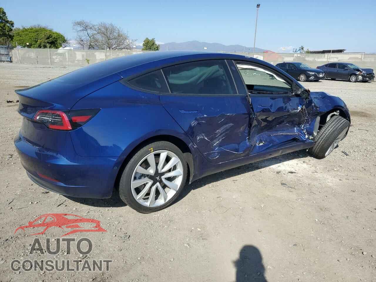 TESLA MODEL 3 2018 - 5YJ3E1EA7JF053013