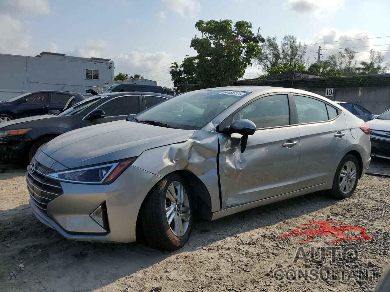 HYUNDAI ELANTRA 2020 - 5NPD84LF4LH607656
