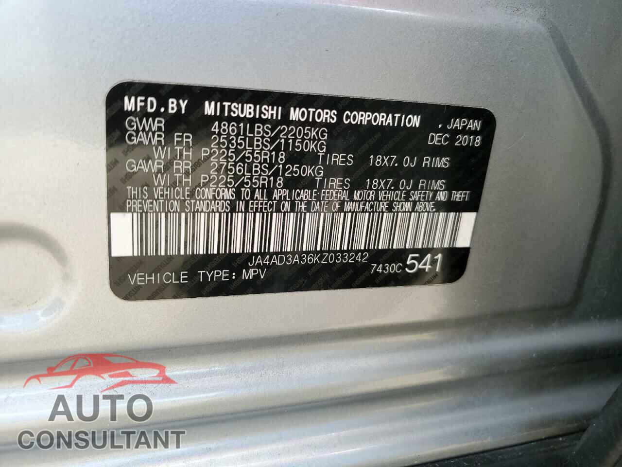 MITSUBISHI OUTLANDER 2019 - JA4AD3A36KZ033242