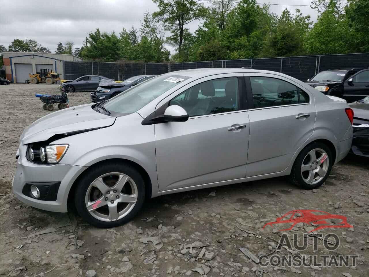 CHEVROLET SONIC 2015 - 1G1JE5SB4F4184306