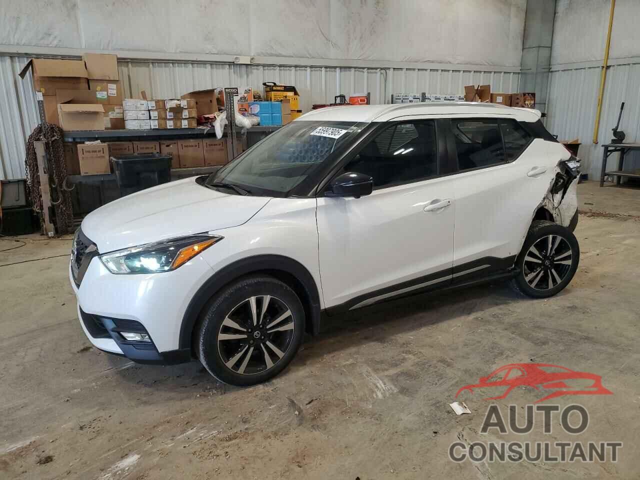 NISSAN KICKS 2018 - 3N1CP5CU9JL533332