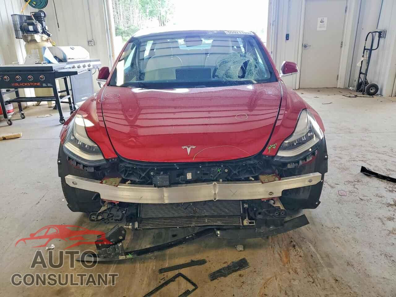 TESLA MODEL 3 2018 - 5YJ3E1EB3JF075101