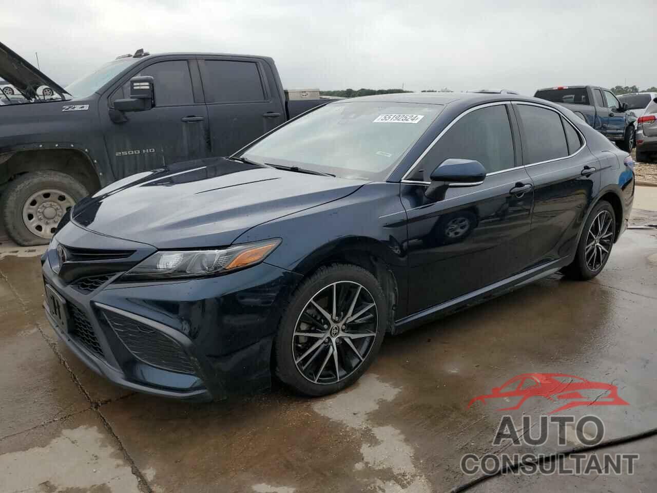 TOYOTA CAMRY 2021 - 4T1T11AK5MU527073