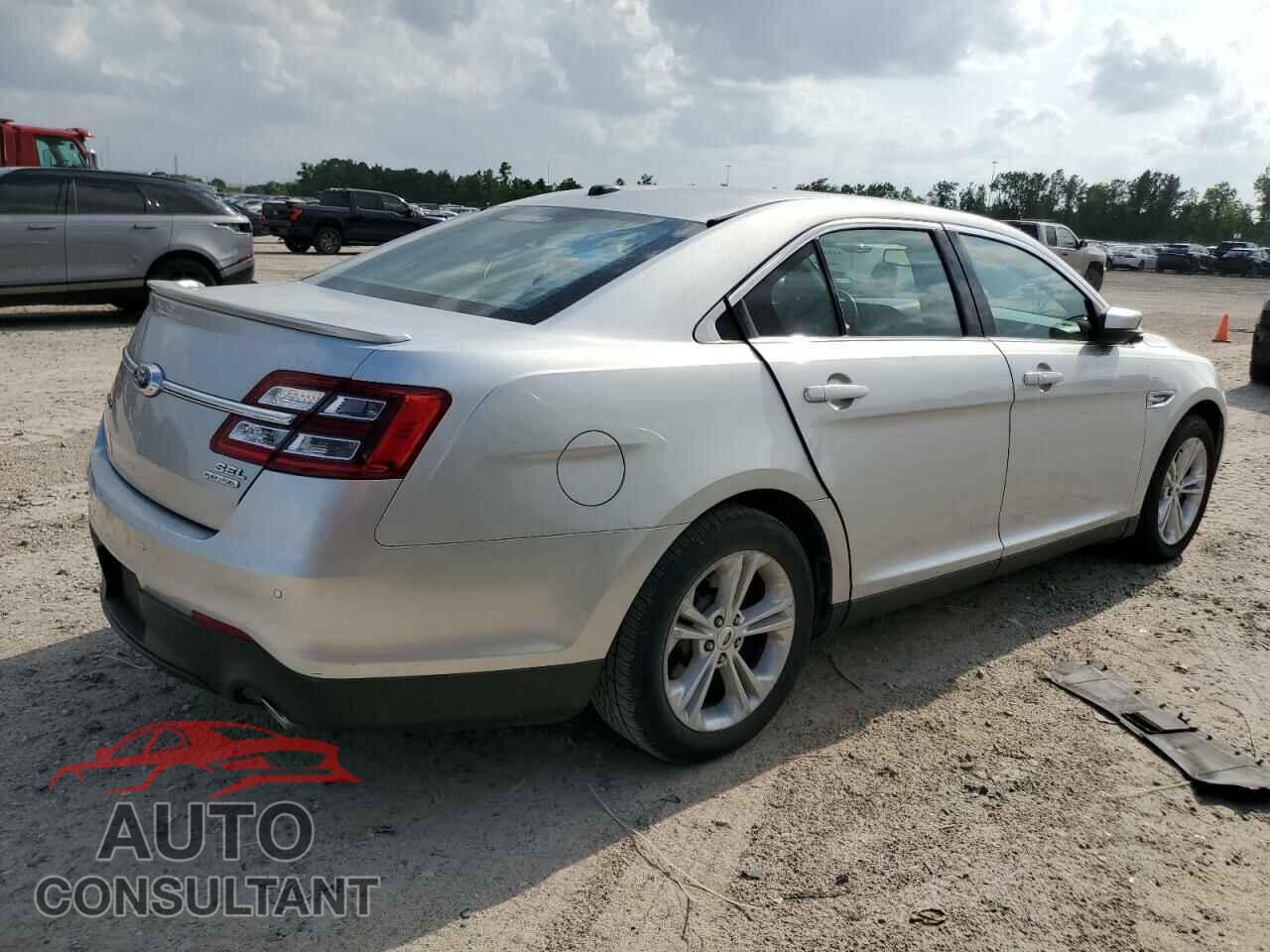 FORD TAURUS 2015 - 1FAHP2E80FG207342