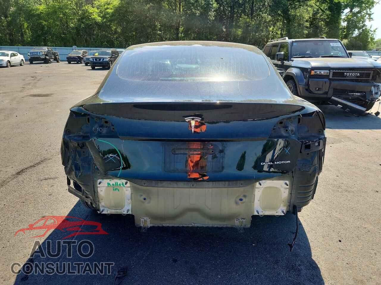 TESLA MODEL 3 2019 - 5YJ3E1EB6KF191894