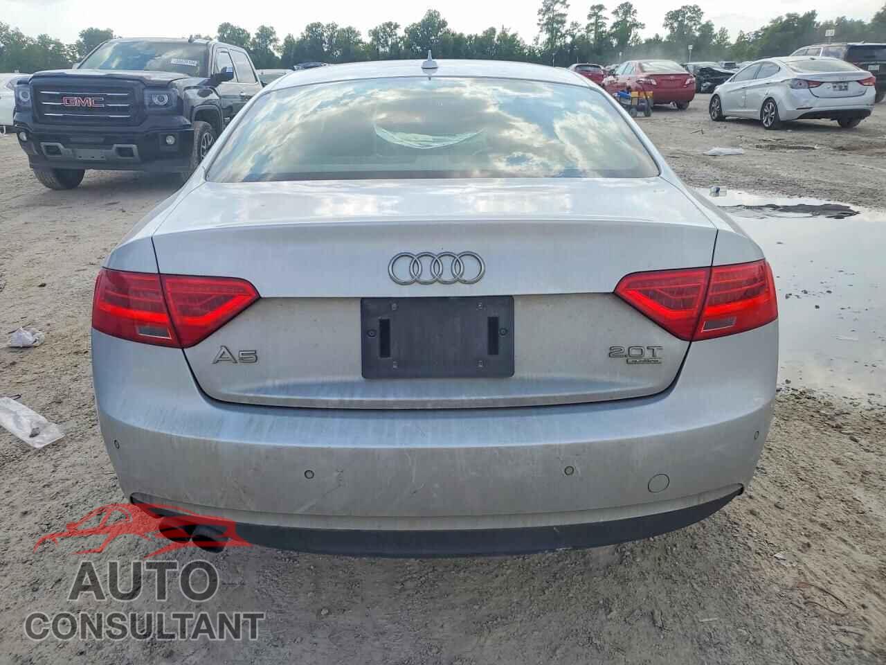 AUDI A5 2013 - WAUVFAFR4DA000385