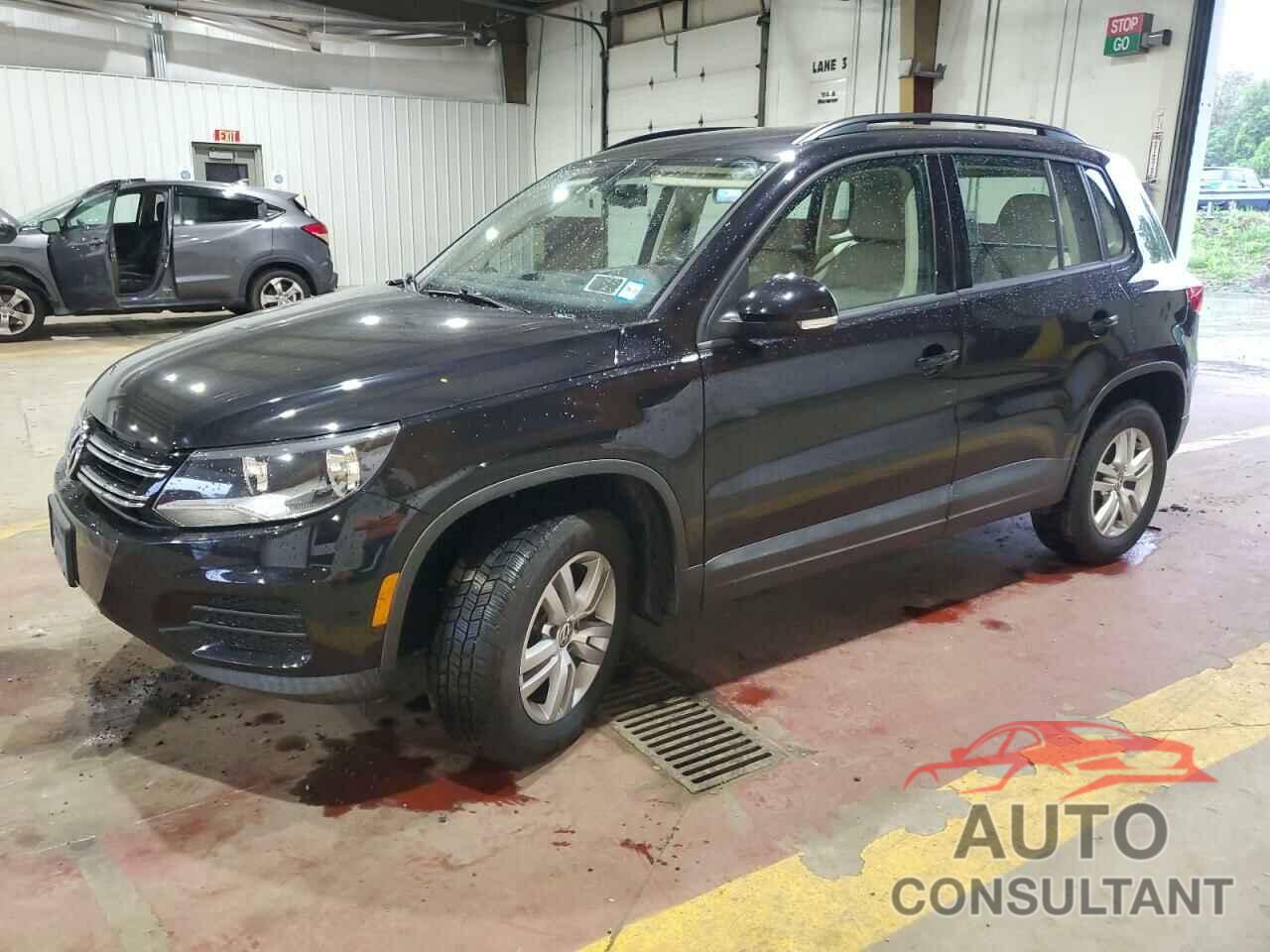 VOLKSWAGEN TIGUAN 2017 - WVGBV7AX8HK016490