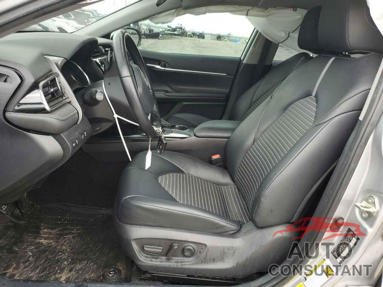 TOYOTA CAMRY 2020 - 4T1G11AK1LU909780
