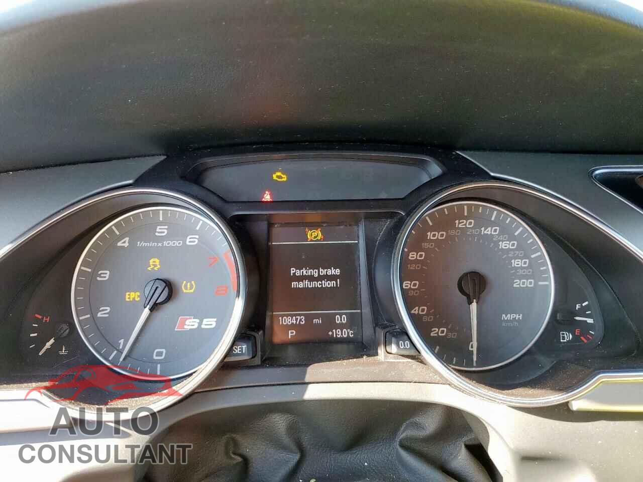 AUDI S5/RS5 2010 - WAUCVAFR5AA078437