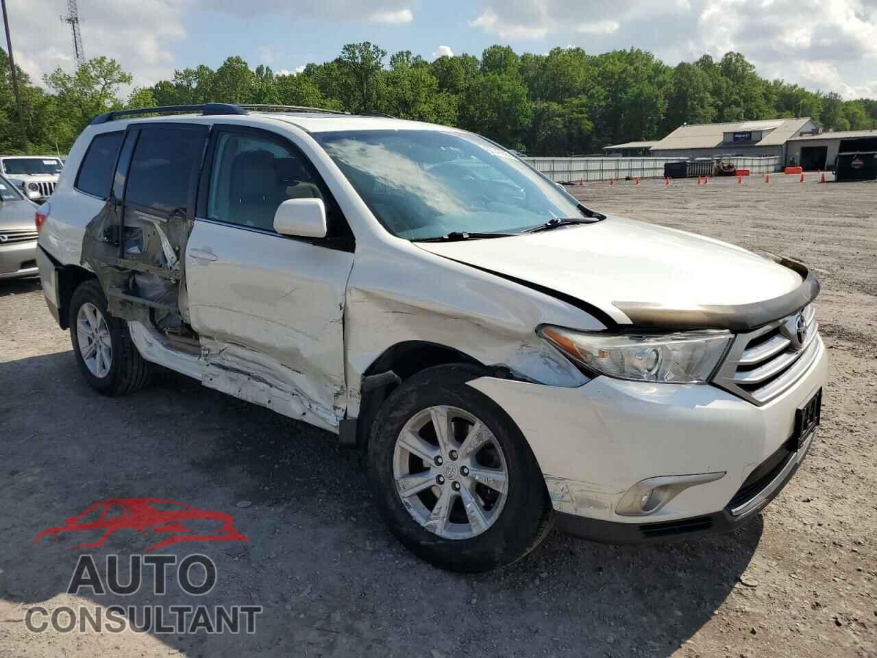 TOYOTA HIGHLANDER 2013 - 5TDBK3EH2DS267341