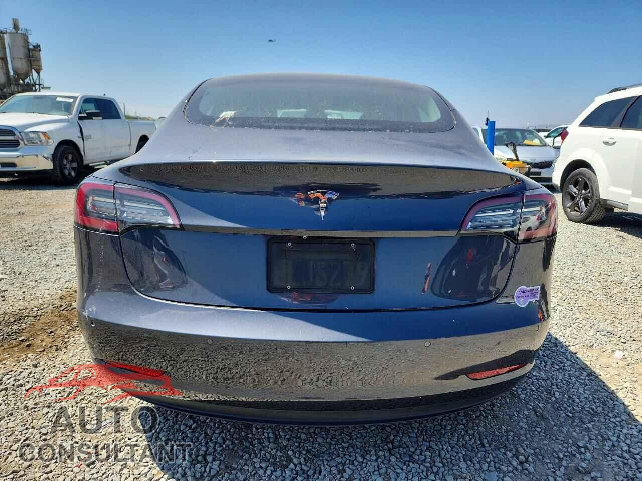 TESLA MODEL 3 2019 - 5YJ3E1EAXKF416311