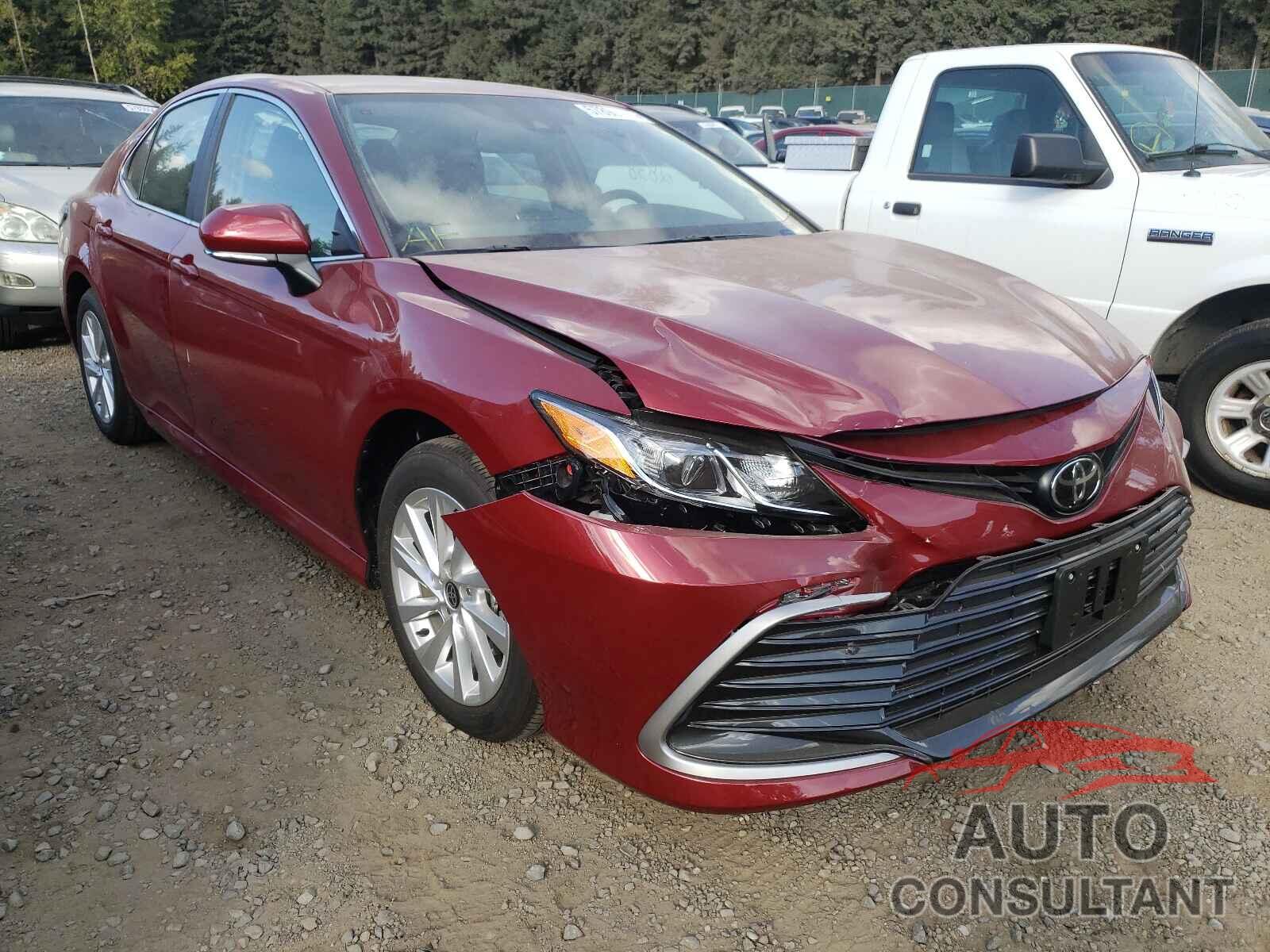 TOYOTA CAMRY 2021 - 4T1R11AK5MU556406