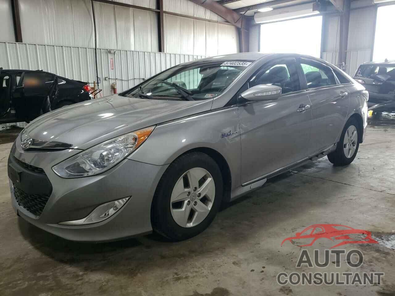 HYUNDAI SONATA 2012 - KMHEC4A48CA033456