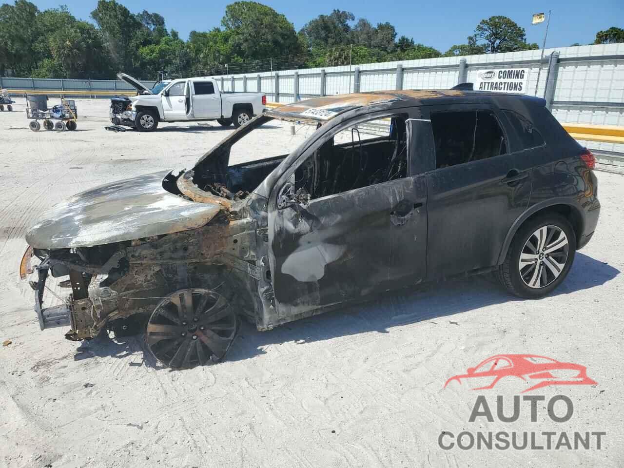 MITSUBISHI OUTLANDER 2022 - JA4APVAUXNU019549