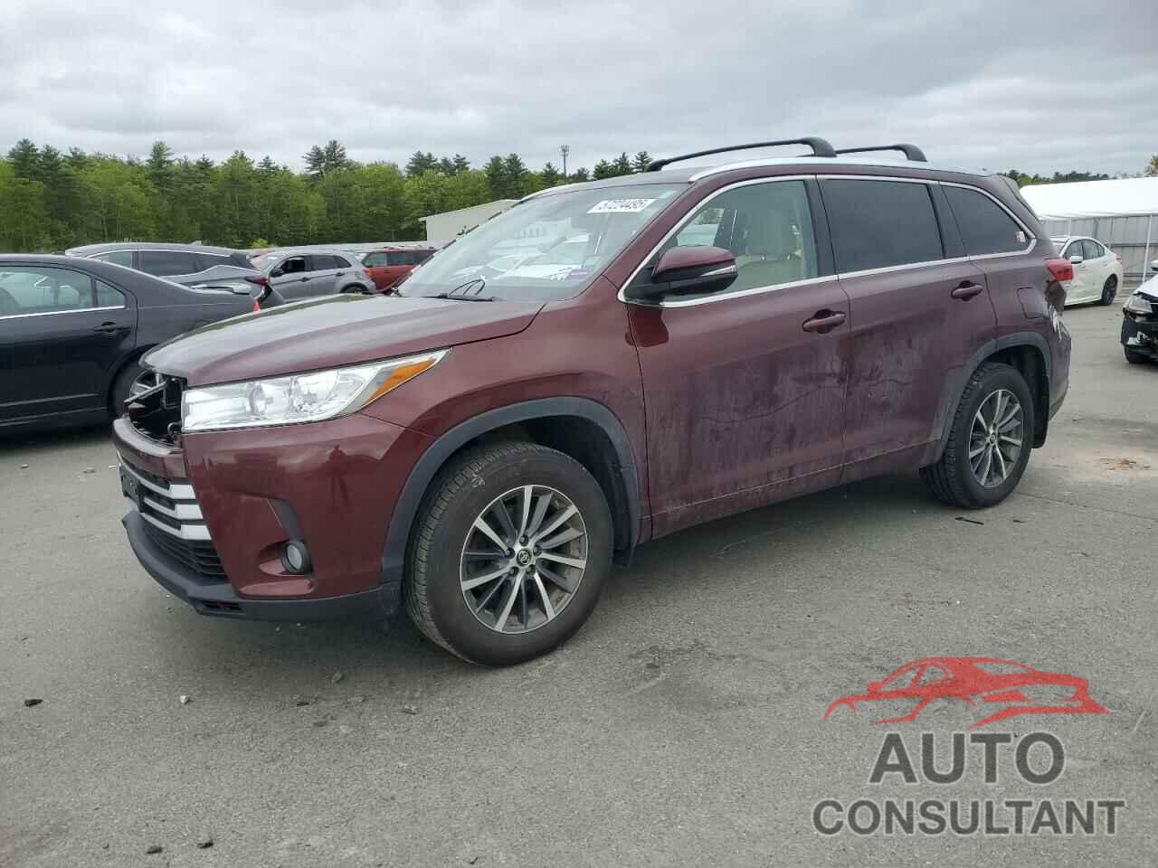 TOYOTA HIGHLANDER 2018 - 5TDJZRFH0JS857493