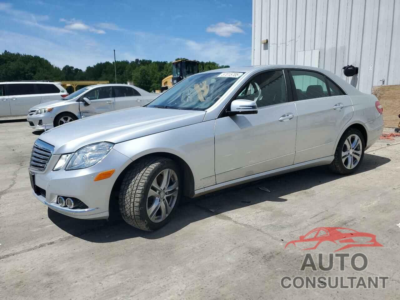MERCEDES-BENZ E-CLASS 2011 - WDDHF8HB1BA501469