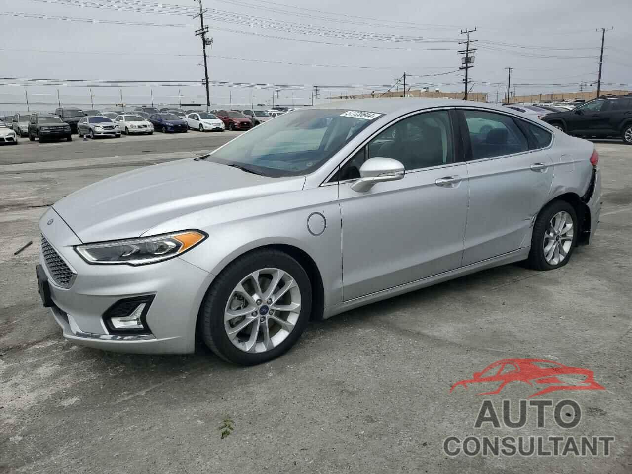 FORD FUSION 2019 - 3FA6P0SU5KR258545