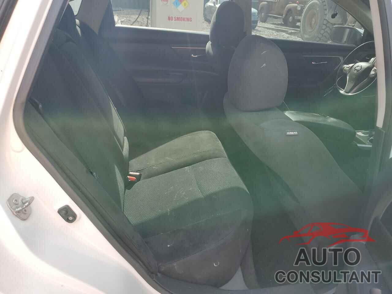 NISSAN ALTIMA 2015 - 1N4AL3AP1FN906426